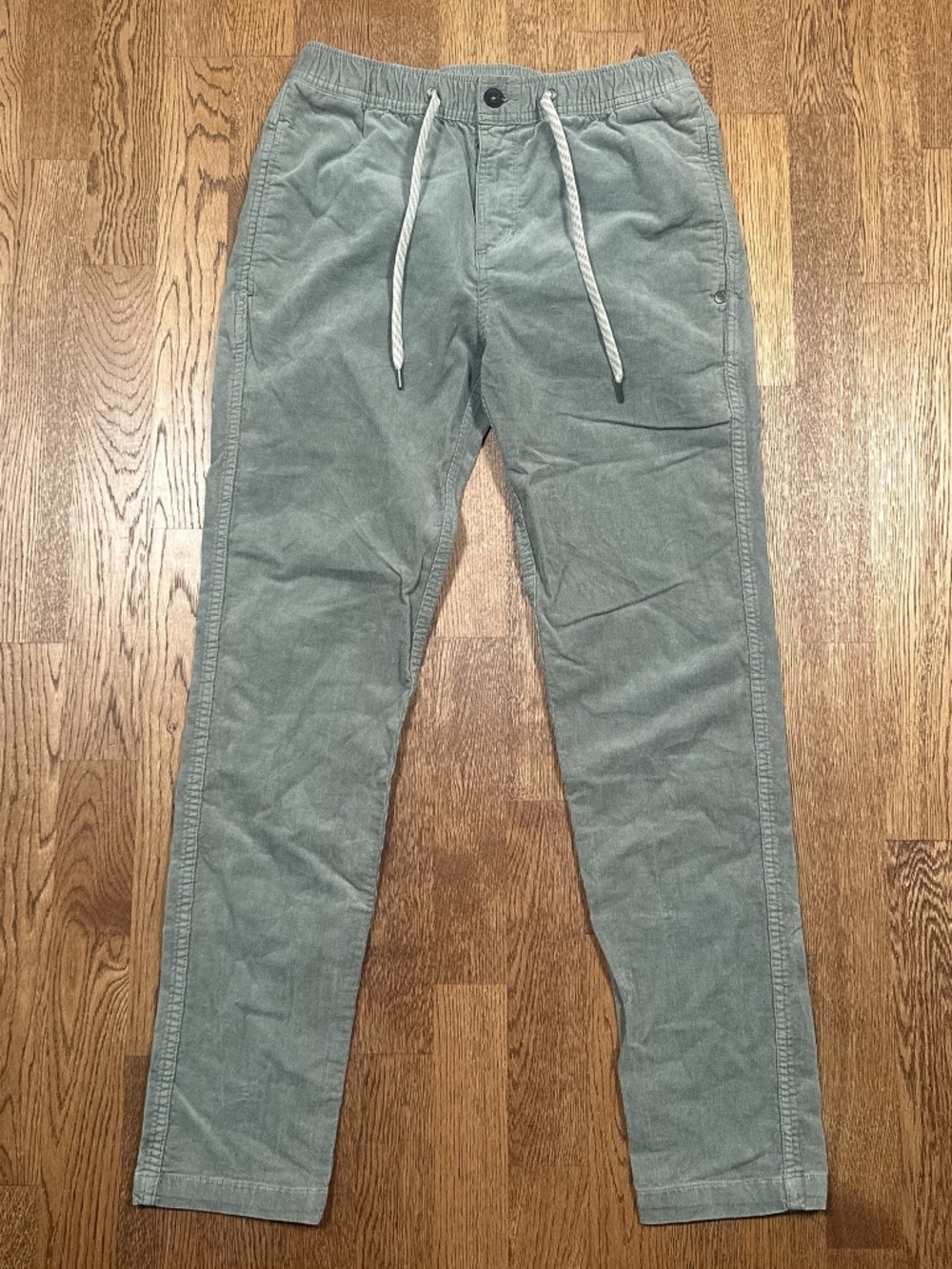 Vuori Optimist Corduroy Vintage Pistachio Green Slim Elastic Waist Pants Mens S